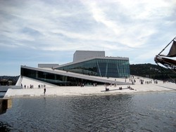 Ziemlich nah am Wasser gebaut: Oslos neue Oper